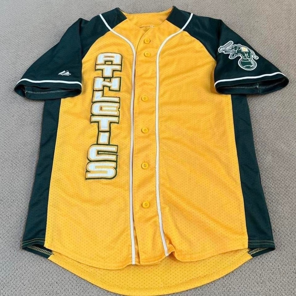Vintage 2000s Oakland Athletics jersey